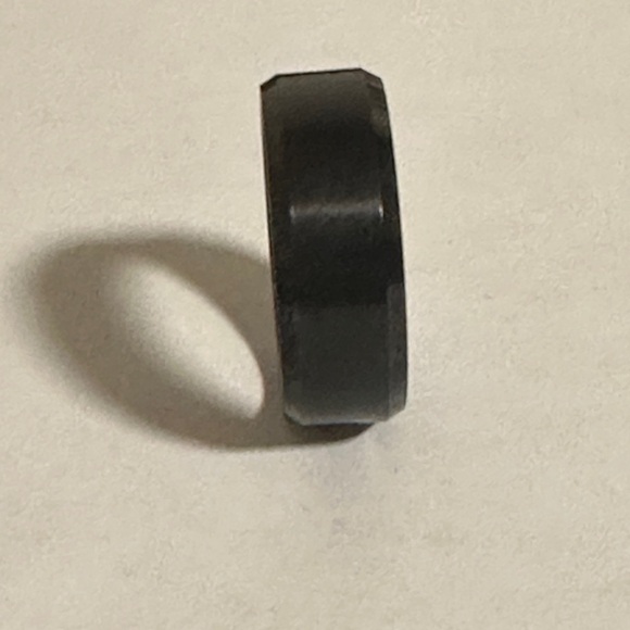 Deep Dark Purple Center Grooved Black Tungsten Carbide  Men’s Wedding Band Elegant Black Ring Size 11 (20.6mm)​